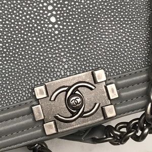 Meet your Posher, T33na